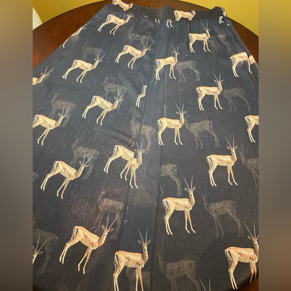 Gazelle Print Long Skirt | Side Zip | Great for Miss Match Dressing Size Large - Picture 10 of 12